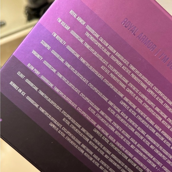 Limited Edition- Jeffree Star Cosmetics - Blood Lust -Queen B Liquid Lip Set - Picture 3 of 3